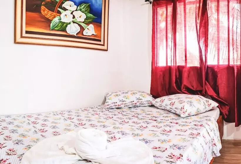 ホテル Hostel Canto Da Praia São Sebastião Próximo Ao Enrocamento Caraguatatuba