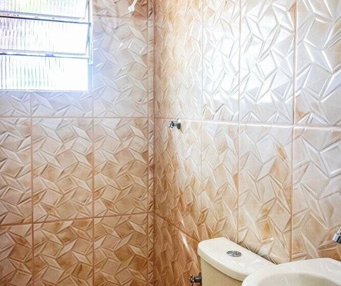 Hotel Hostel Canto Da Praia São Sebastião Próximo Ao Enrocamento Caraguatatuba