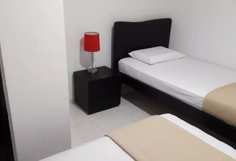Hotelli Macal Plaza