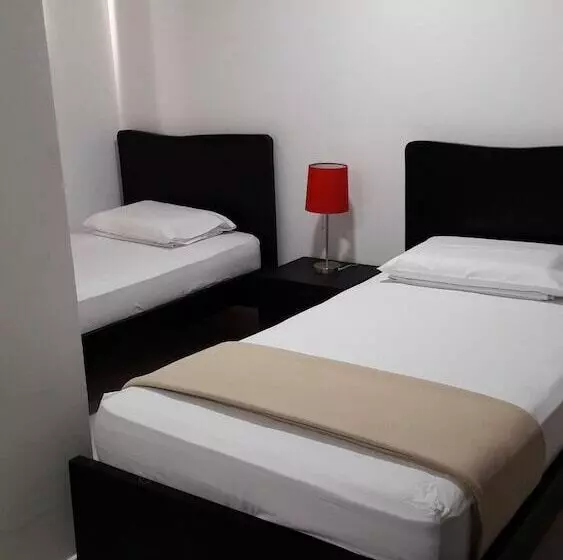 Hotelli Macal Plaza