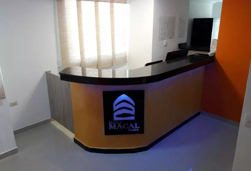 Hotelli Macal Plaza