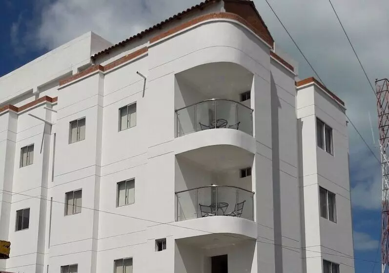 Hotelli Macal Plaza