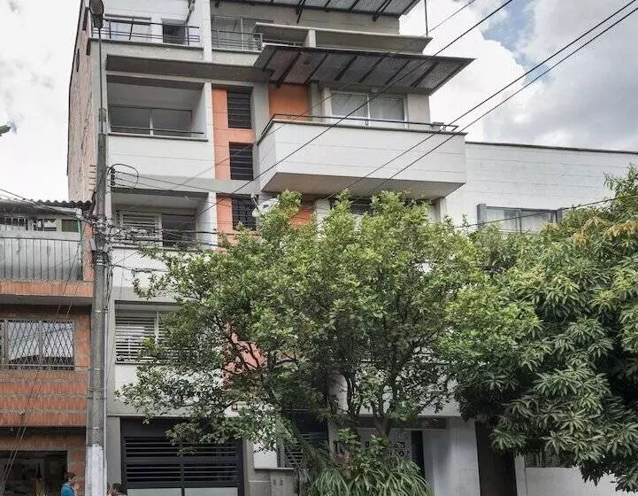 ホテル Poblado Guest House