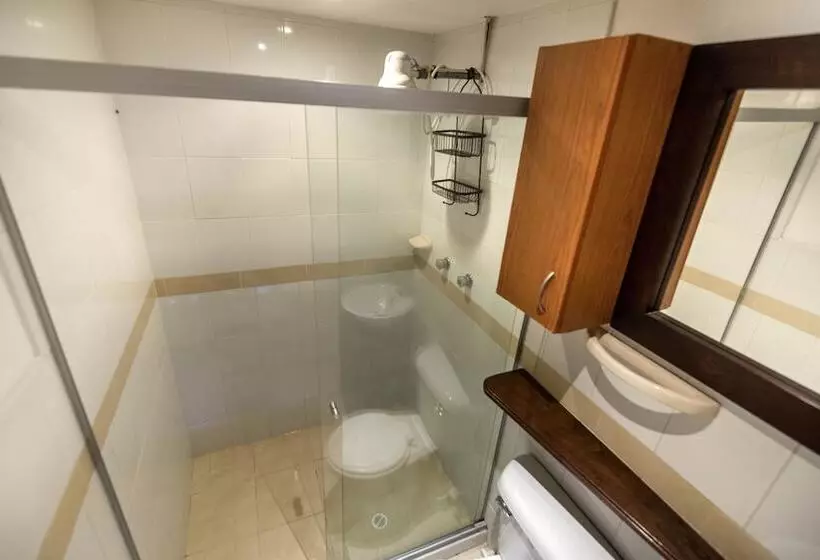 ホテル Poblado Guest House