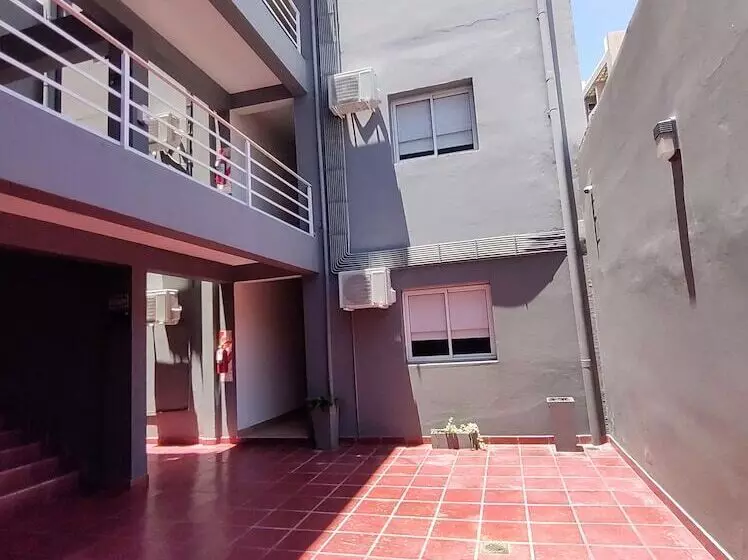 هتل Urquiza Suite & Apartment