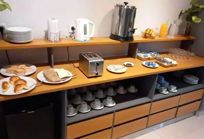 هتل Urquiza Suite & Apartment