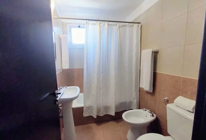 هتل Urquiza Suite & Apartment