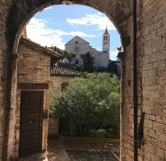 Le Campane Di Assisi