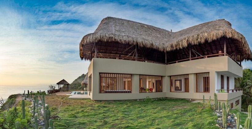 پانسیون Senda Casa Tayrona Los Naranjos