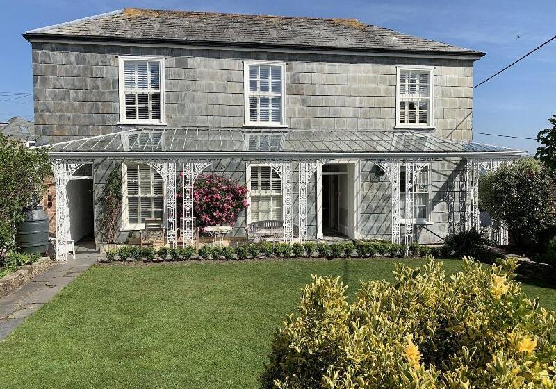 Bed and Breakfast Coswarth House