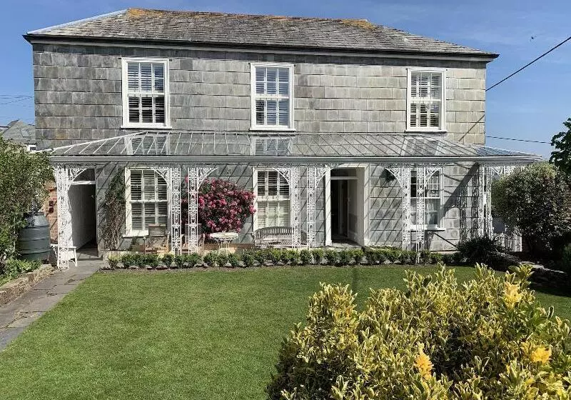 Bed and Breakfast Coswarth House