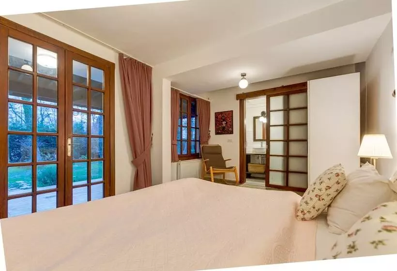 Beta Home Lake House