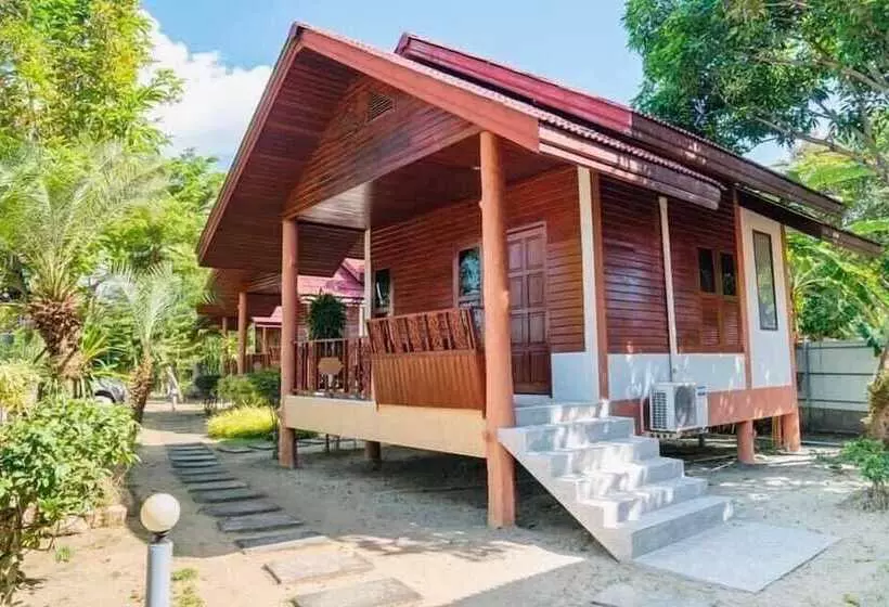 هتل Phangan Lodge