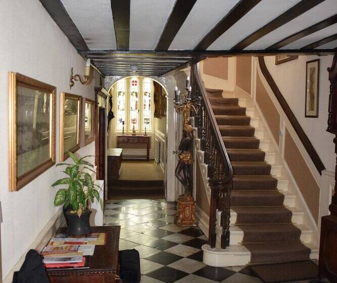 펜션 Harmondsworth Hall