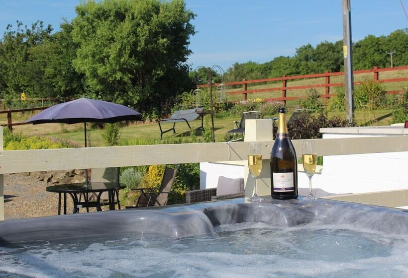 펜션 Pantysgyfarnog Near Carmarthenshire Pembrokeshire