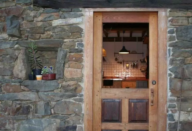 Albergue Les Xendes. Parque De Redes