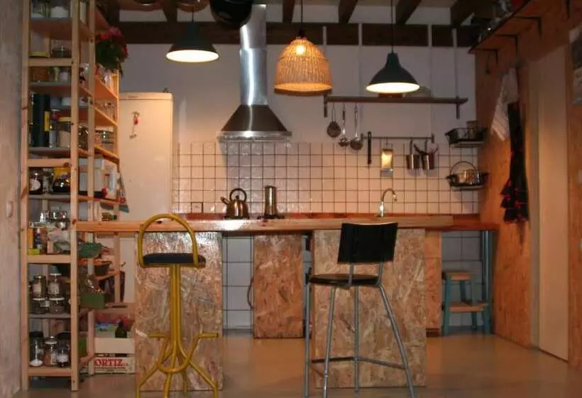 Albergue Les Xendes. Parque De Redes