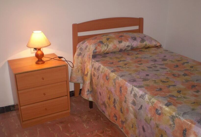 Apartamentos El Oasis