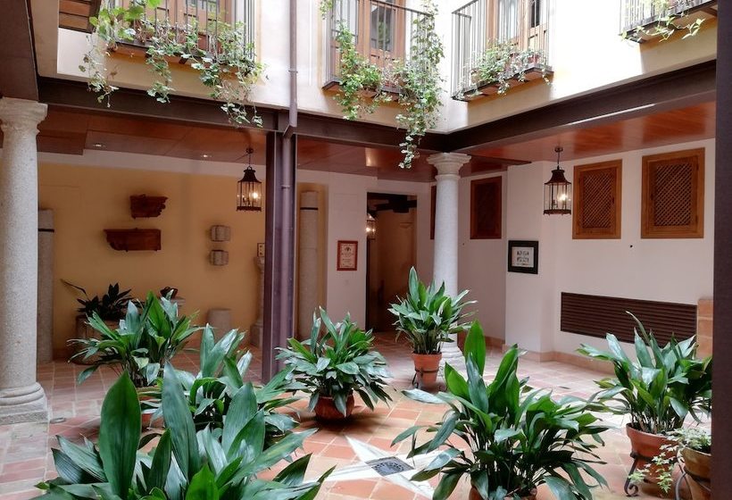 Apartamentos Nuncio Viejo