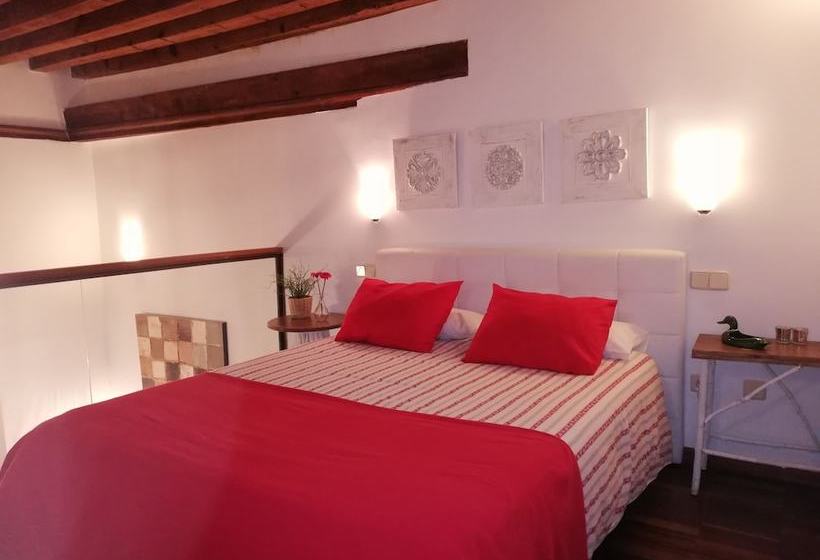 Apartamentos Nuncio Viejo