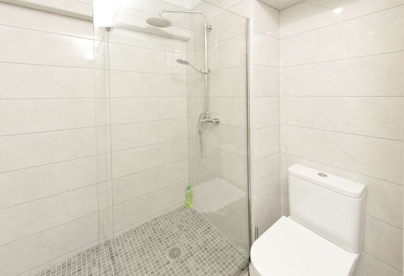 Beachside Fishermans Cottage