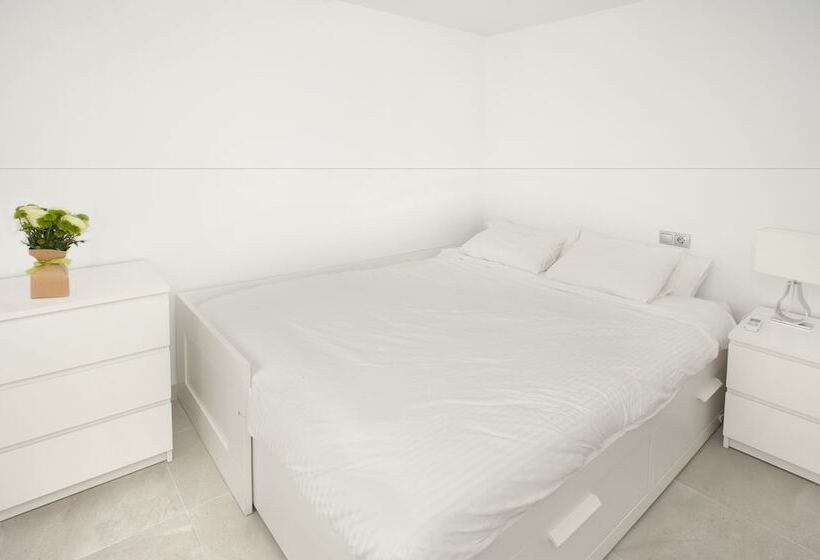 Beachside Fishermans Cottage