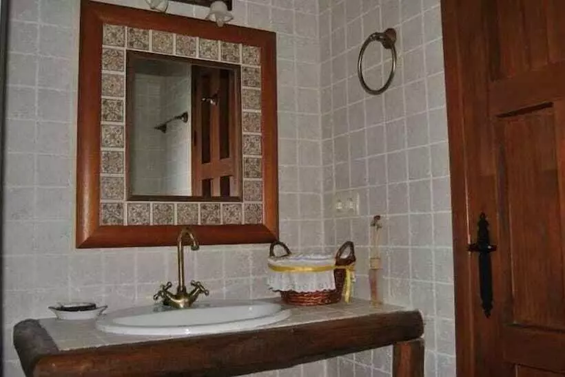 ベッドアンドブレックファースト Casa Rural La Toza