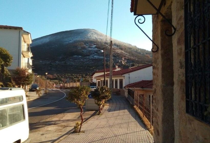 مبيت وإفطار Casa Rural La Toza