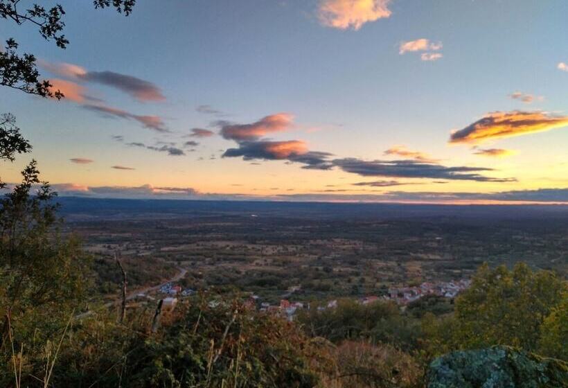 مبيت وإفطار Casa Rural La Toza