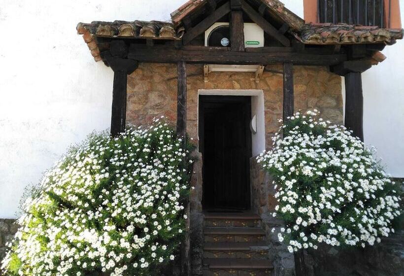 مبيت وإفطار Casa Rural La Toza