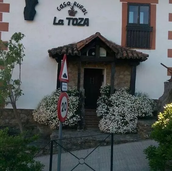 ベッドアンドブレックファースト Casa Rural La Toza