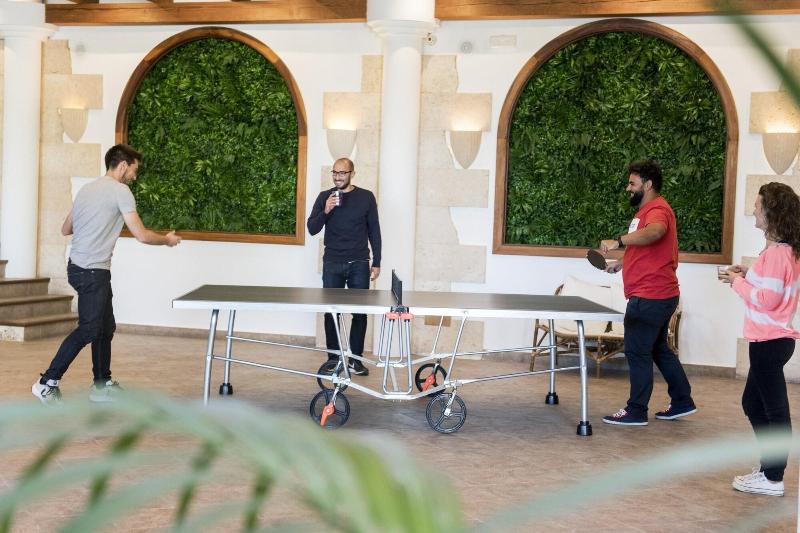 تختخواب و صبحانه Curolla Petit