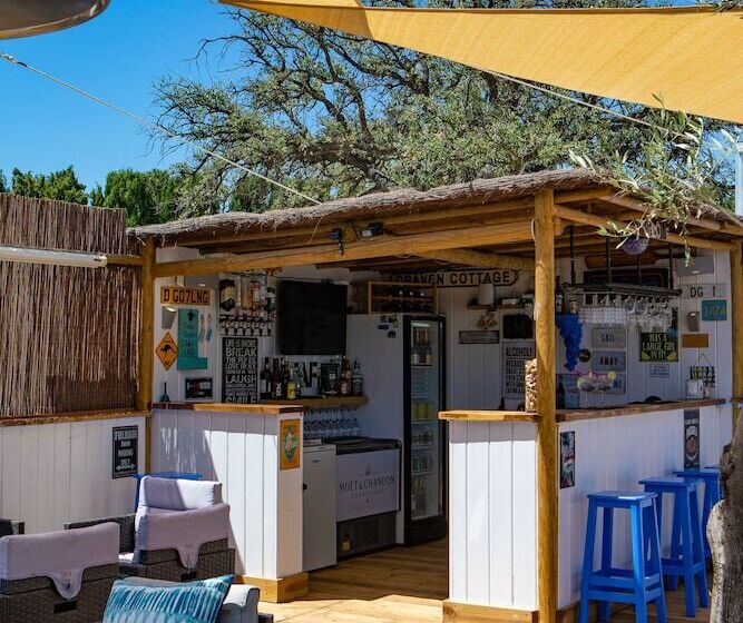 مبيت وإفطار The Palms Boutique Resort Málaga   Adults Only