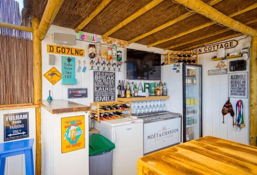 مبيت وإفطار The Palms Boutique Resort Málaga   Adults Only