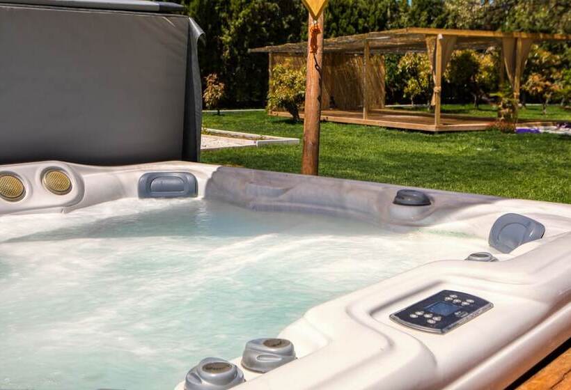 مبيت وإفطار The Palms Boutique Resort Málaga   Adults Only