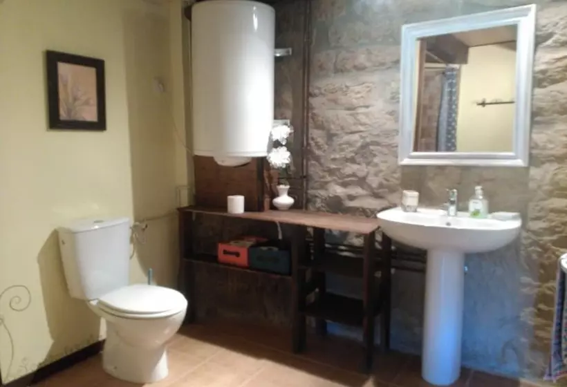 簡易ホテル Refugio El Pajar