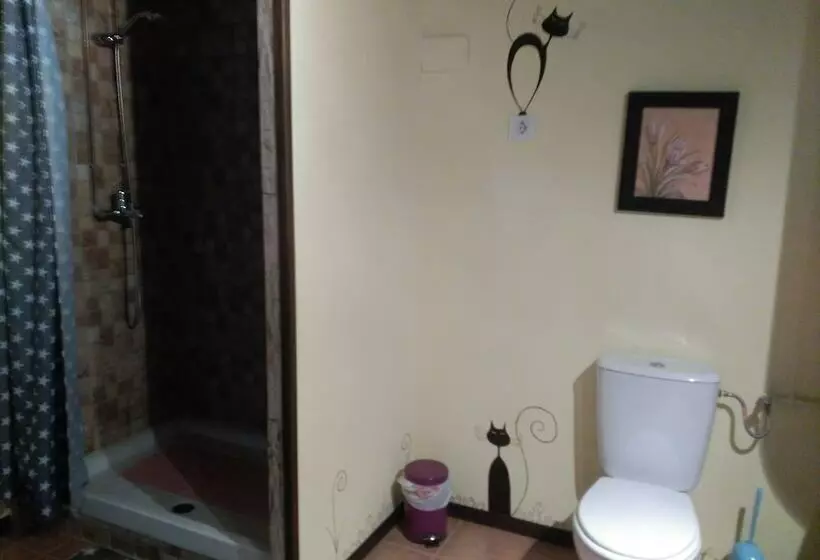 簡易ホテル Refugio El Pajar