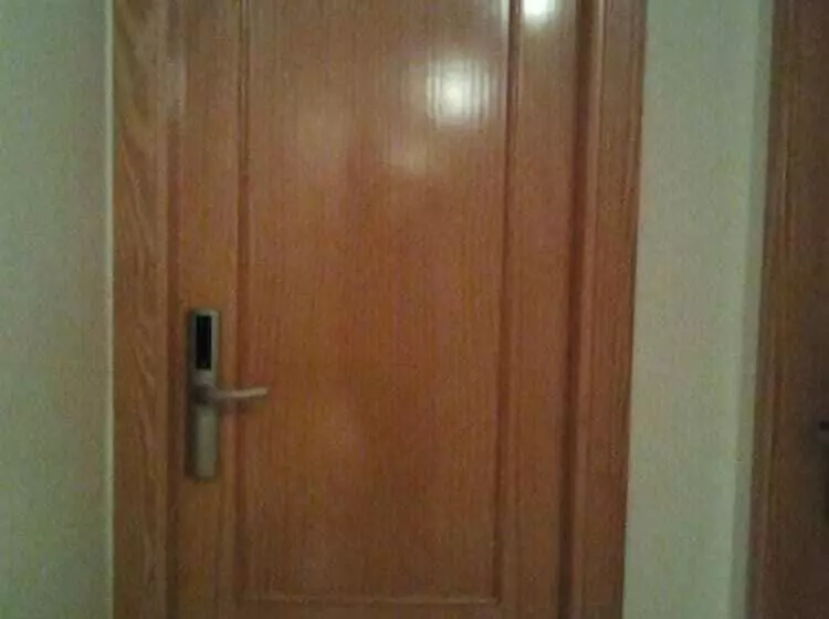 ホテル Hostal Arneva Orihuela