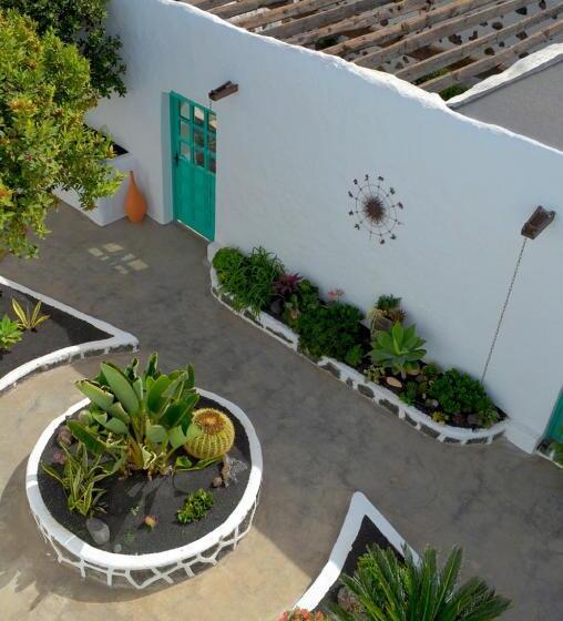 Los Lirios Hotel Rural   Adults Only