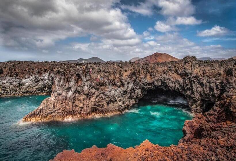 Los Lirios Hotel Rural   Adults Only