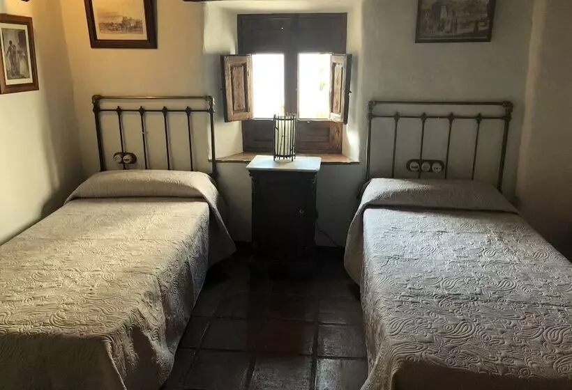 Hotelli Posada Del Bandolero