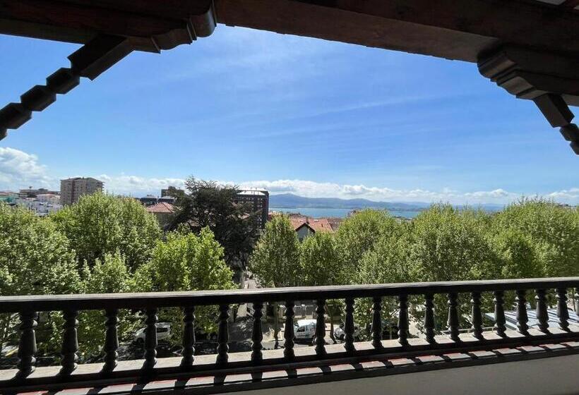 هتل Royal Suite Santander