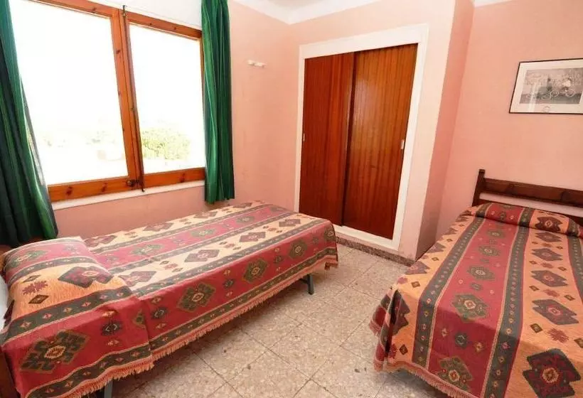 La Solana Apartments