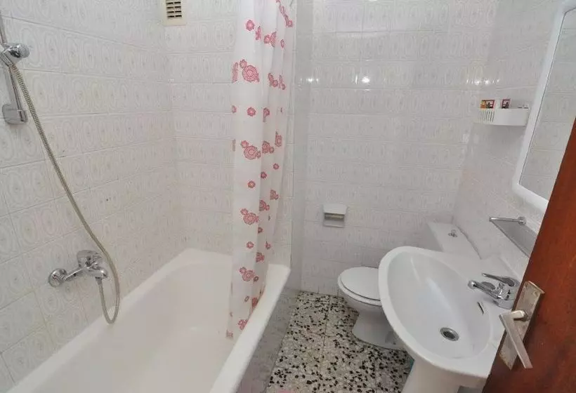 La Solana Apartments