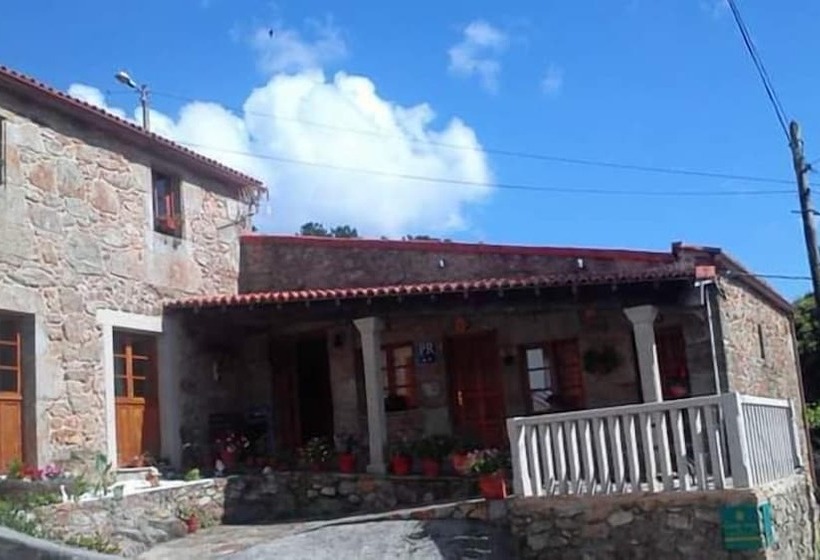 بنسيون Casa Luz