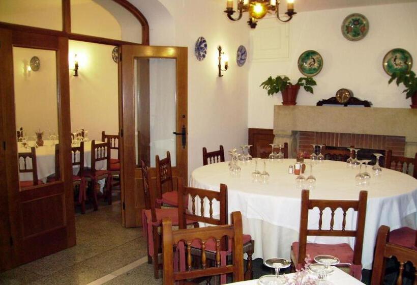 Albergue Hostal Meson La Cadena