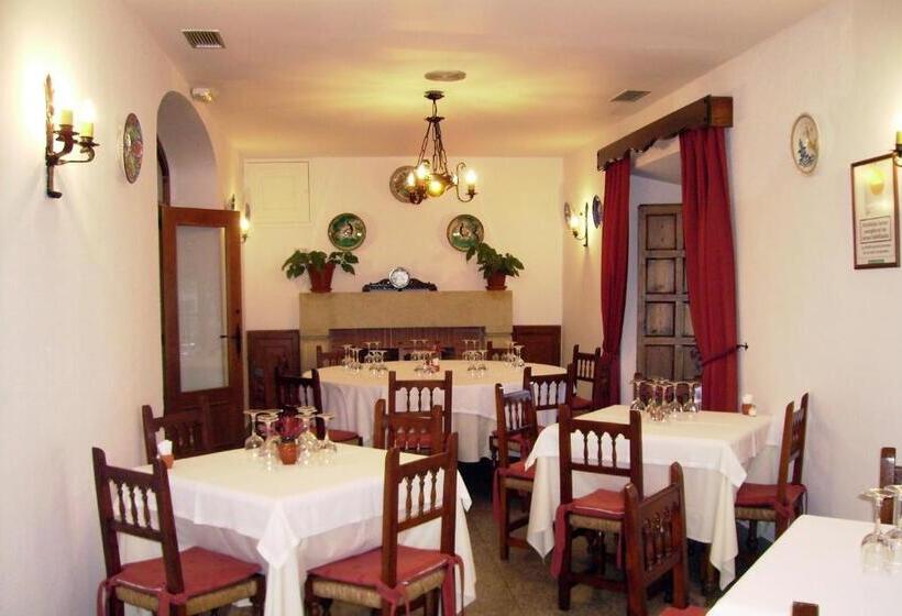 Albergue Hostal Meson La Cadena