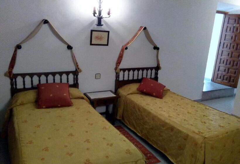 Albergue Hostal Meson La Cadena