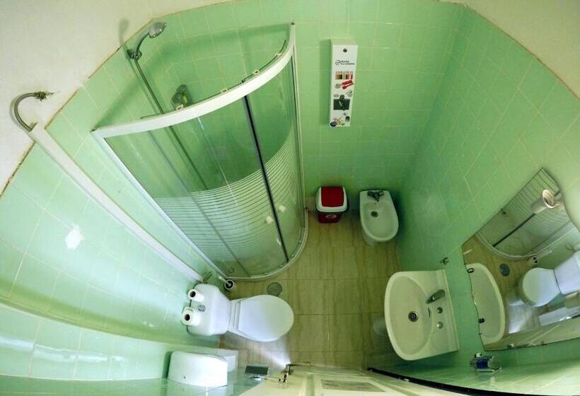 فندق صغير Pension Euro Holitel