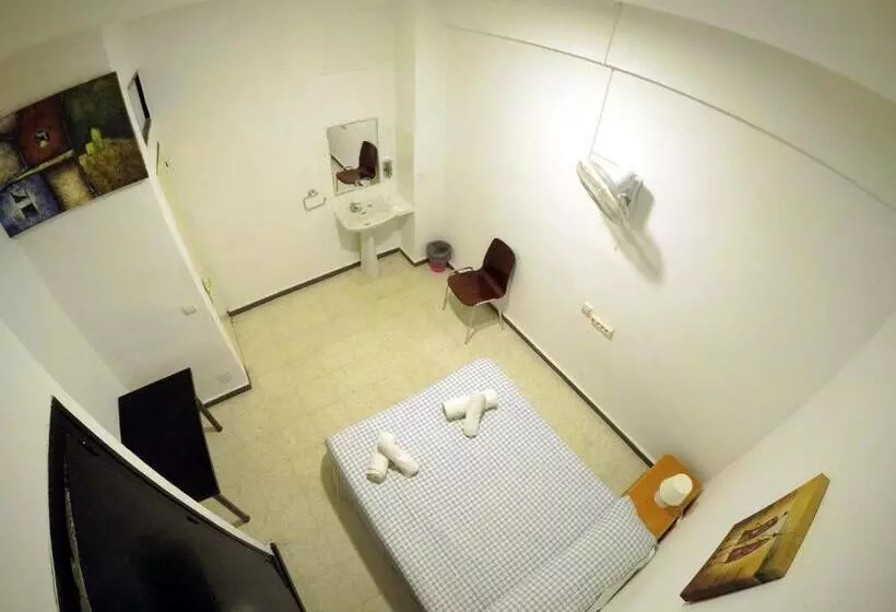 ユースホステル Pension Euro Holitel